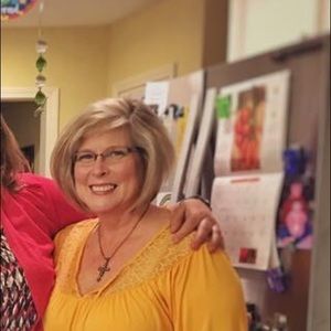 Meet your Posher, Rebecca